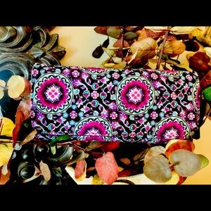 Vera Bradley clutch